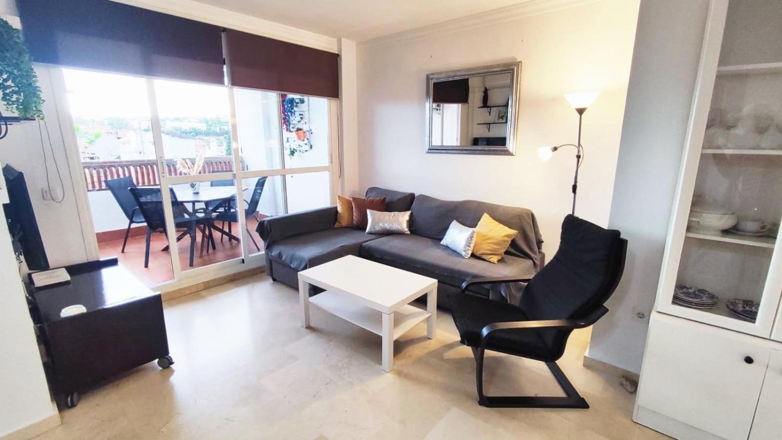 2bdr Sunny With Pool And Private Parking In Appartement *